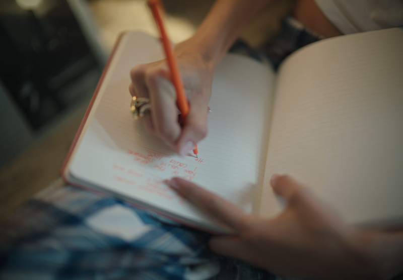 Nespresso CharlotteCardin 60s 23976 4448x3096 SuperlessMaster ProRes422HQ PCM24.mp4.00 00 27 18.Still005