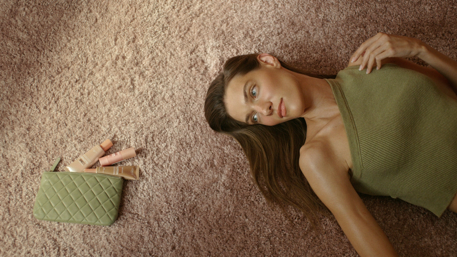 lorealCharlotte-stills-005